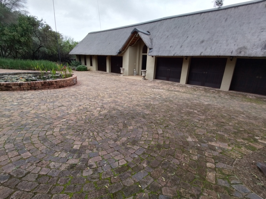 4 Bedroom Property for Sale in Kshane North West